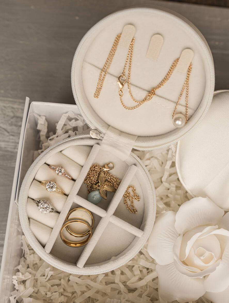 Prezenty dla Panny Młodej  Zestawy ze Szlafrokiem prezent dla Panny Młodej , pomysł na prezent od świadkowej szlafrok z napisami, Box prezentowy dla Panny Młodej ze szlafrokiem, zestaw prezentowy dla Panny Młodej 8