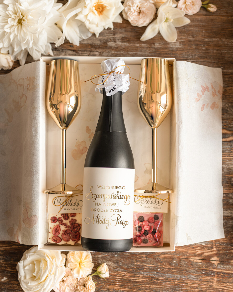  Prezenty dla Młodej Pary  zestawy i akcesoria do wina i drinków Praktyczne prezenty ślubne dla Pary Młodej, Co dla nowożeńcom zamiast kwiatów1