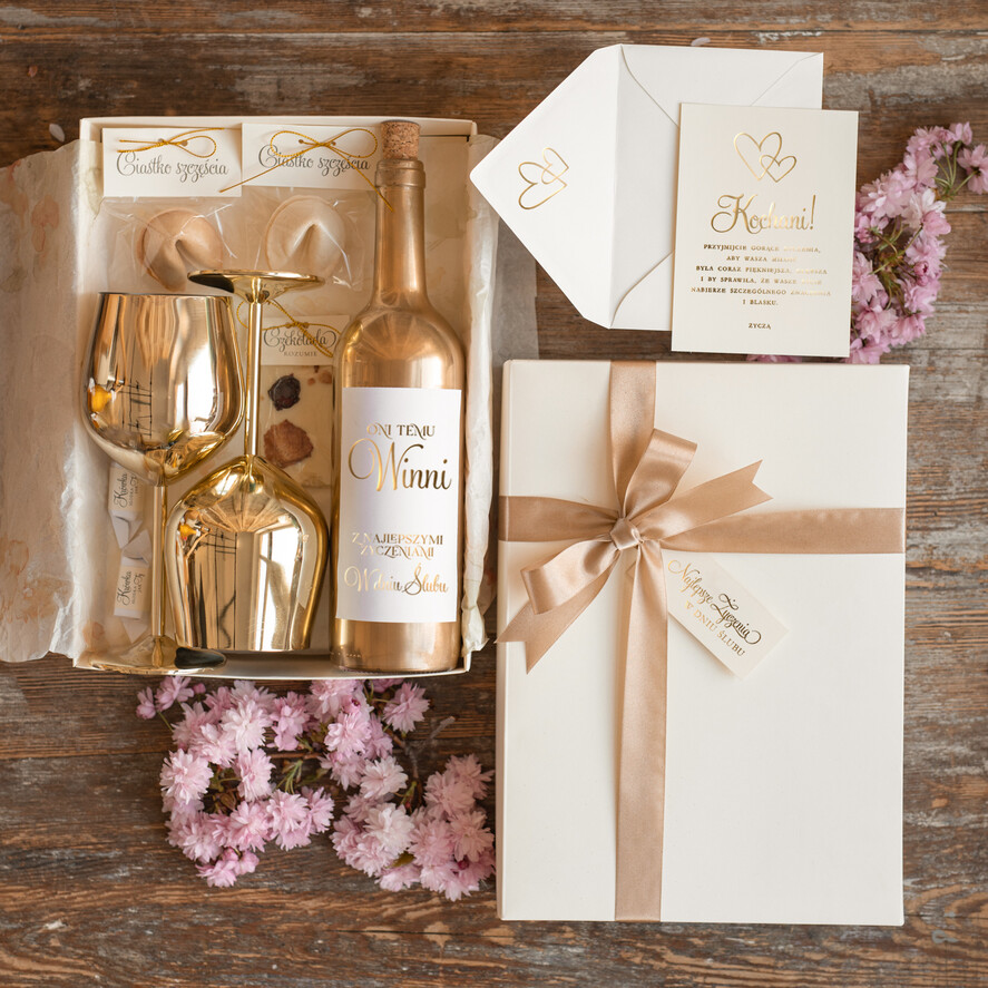  Prezenty dla Młodej Pary  zestawy i akcesoria do wina i drinków pomysły na prezenty z okazji ślubu dla Młodej Pary, Co dać nowożeńcom zamiast kwiatów, prezenty dla Pary Młodej0