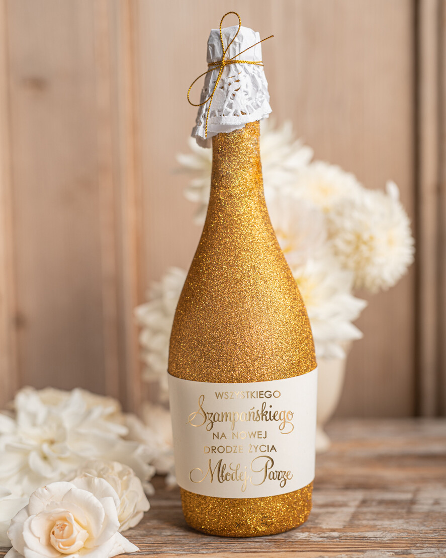  Prezenty dla Młodej Pary  zestawy i akcesoria do wina i drinków Praktyczne prezenty ślubne dla Pary Młodej, w co zapakować pieniądze dla nowożeńców7