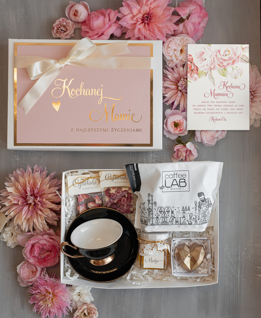 Prezenty, Podziękowania dla Mamy  zestawy z kubkiem lub filiżanką   Co kupić Mamie w prezencie na podziękowanie na weselu, fajne pomysły na prezent dla Mamy, podziękowanie dla Mamy na weselu, box prezentowy dla mamy, zestawy prezentowe dla Mamy0