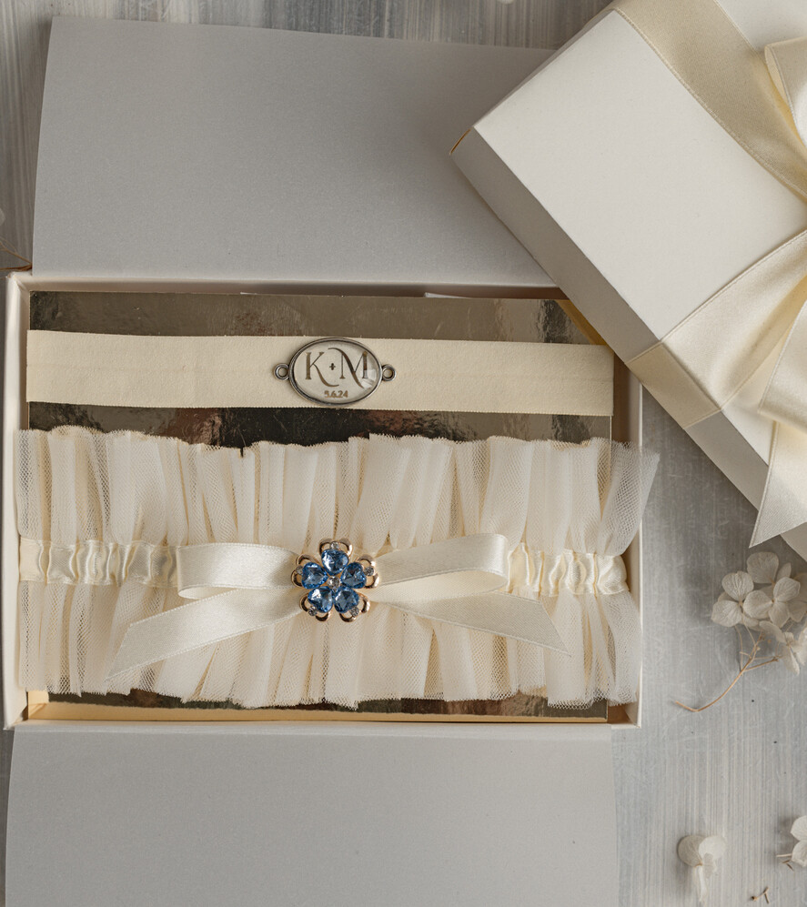 Panna Młoda  podwiązki ślubne tiulowa podwiązka dla Panny Młodej, podwiązki dla Panny Młodej z ozdobnymi kamieniami, dwie podwiązki ślubne, podwiązka dla Panny Młodej z inicjałami Pary Młodej0