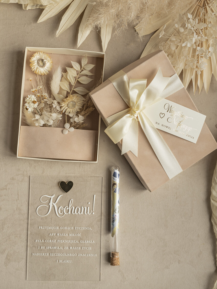  Prezenty dla Młodej Pary  flowerbox, kartki z życzeniami, pudełka na prezenty bezowy upominek dla Młodej Pary zamiast kwiatów, Pamiątka Ślubna wraz z życzeniami pudełko na pieniądze dla Nowożeńców, kartka z życzeniami dla Pary Młodej 1