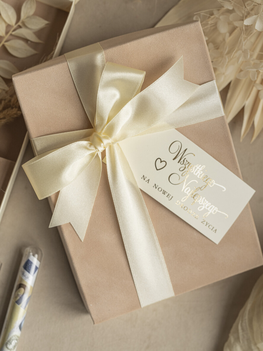  Prezenty dla Młodej Pary  flowerbox, kartki z życzeniami, pudełka na prezenty bezowy upominek dla Młodej Pary zamiast kwiatów, Pamiątka Ślubna wraz z życzeniami pudełko na pieniądze dla Nowożeńców, kartka z życzeniami dla Pary Młodej 5