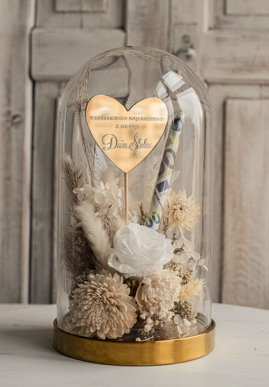  Prezenty dla Młodej Pary  flowerbox, kartki z życzeniami, pudełka na prezenty prezenty z okazji ślubu dla Pary Młodej, kwiaty w szklanej kopule, kompozycja kwiatowa w szklanej kopule, fiolka na pieniądze dla młodej pary, suszone kwiaty w szkle12