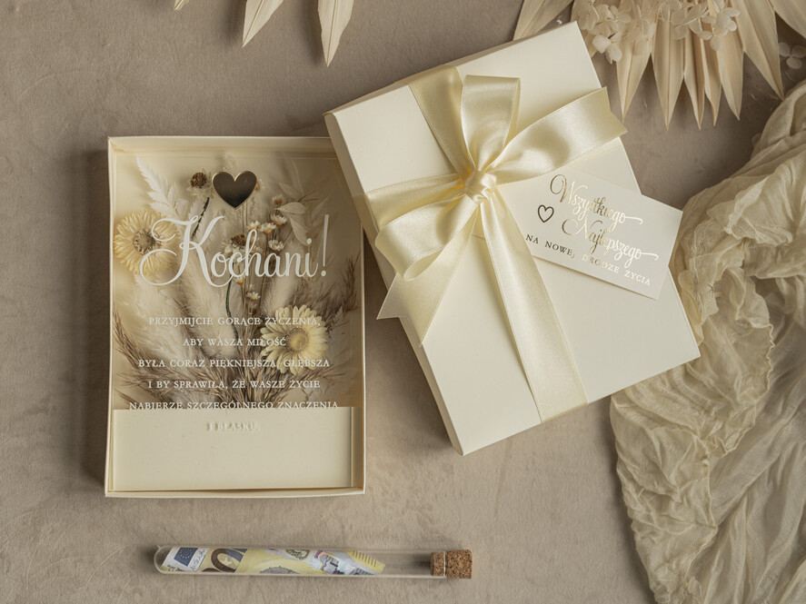  Prezenty dla Młodej Pary  flowerbox, kartki z życzeniami, pudełka na prezenty Welurowe pudełko na pieniądze dla Młodej Pary, Pamiątka Ślubu wraz z zyczeniami pudełko na pieniądze dla Nowożeńców, pleksowa kartka z życzeniami3