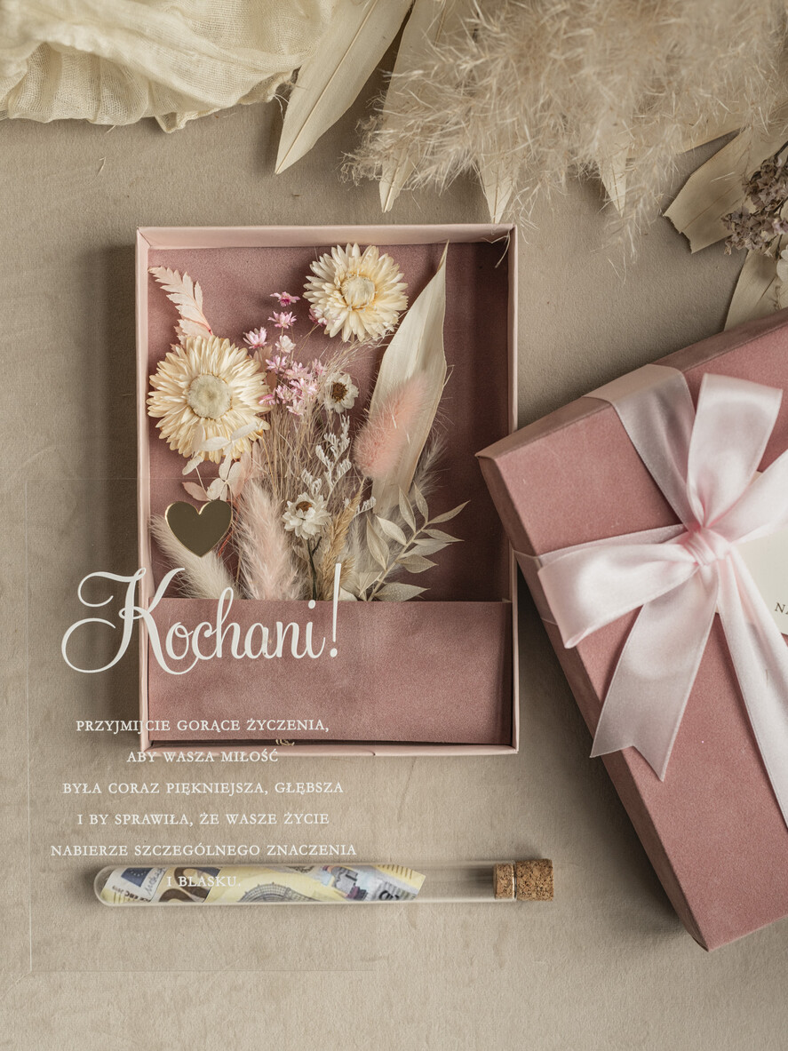  Prezenty dla Młodej Pary  flowerbox, kartki z życzeniami, pudełka na prezenty Welurowe pudełko na pieniądze dla Młodej Pary, Pamiątka Ślubu wraz z zyczeniami pudełko na pieniądze dla Nowożeńców, pleksowa kartka z życzeniami2