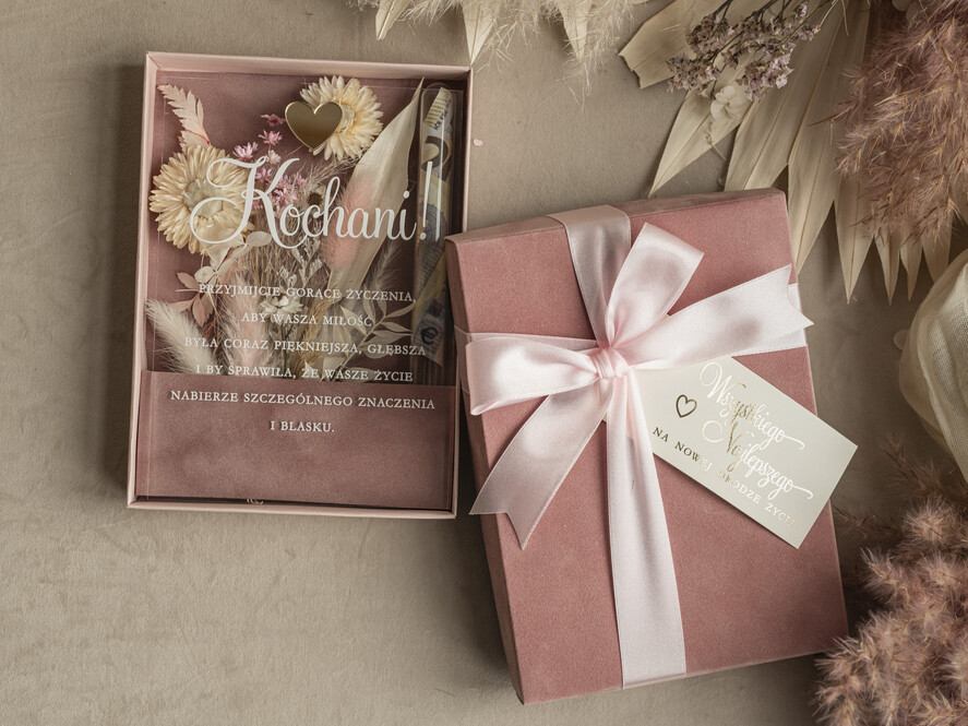  Prezenty dla Młodej Pary  flowerbox, kartki z życzeniami, pudełka na prezenty Welurowe pudełko na pieniądze dla Młodej Pary, Pamiątka Ślubu wraz z zyczeniami pudełko na pieniądze dla Nowożeńców, pleksowa kartka z życzeniami7