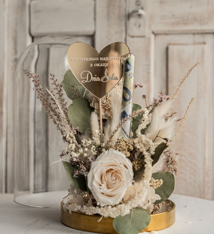  Prezenty dla Młodej Pary  flowerbox, kartki z życzeniami, pudełka na prezenty Pomysł na prezent ślubny dla Młodej Pary, pomysł na wręczenie pieniędzy Młodej Parze, co zamiast kwiatów fiolka na pieniądze, kwiaty w szkle, suszone kwiaty w kopule8