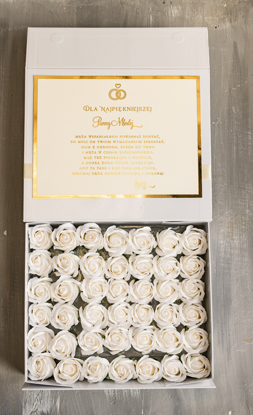 Prezenty dla Panny Młodej  zestawy w ozdobnych pudełkach  Gotowy Zapakowany Prezent dla Panny Młodej mydlane róże do kąpieli, elegancki prezent dla Panny Młodej4