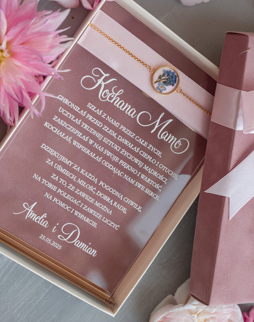 Prezenty, Podziękowania dla Mamy  pudełka na prezenty, słodkości, bransoletki  Elegancki prezent dla Mamy, bransoletka z niezapominajką, wyjątkowy prezent na podziękowanie dla Mamy, prezent dla Mamy po ślubie, ślubne podziękowanie dla Mamy2