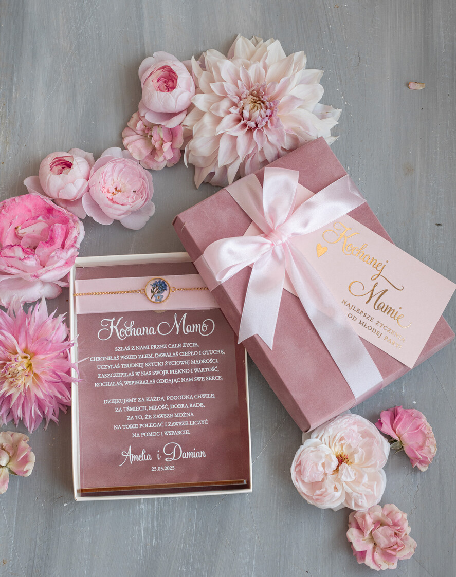 Prezenty, Podziękowania dla Mamy  pudełka na prezenty, słodkości, bransoletki  Elegancki prezent dla Mamy, bransoletka z niezapominajką, wyjątkowy prezent na podziękowanie dla Mamy, prezent dla Mamy po ślubie, ślubne podziękowanie dla Mamy6