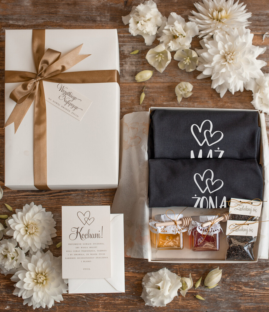  Prezenty dla Młodej Pary  zestawy koszulki z nadrukiem prezent z okazji ślubu dla Młodej Pary, prezent ślubny koszulki na nadrukiem 0