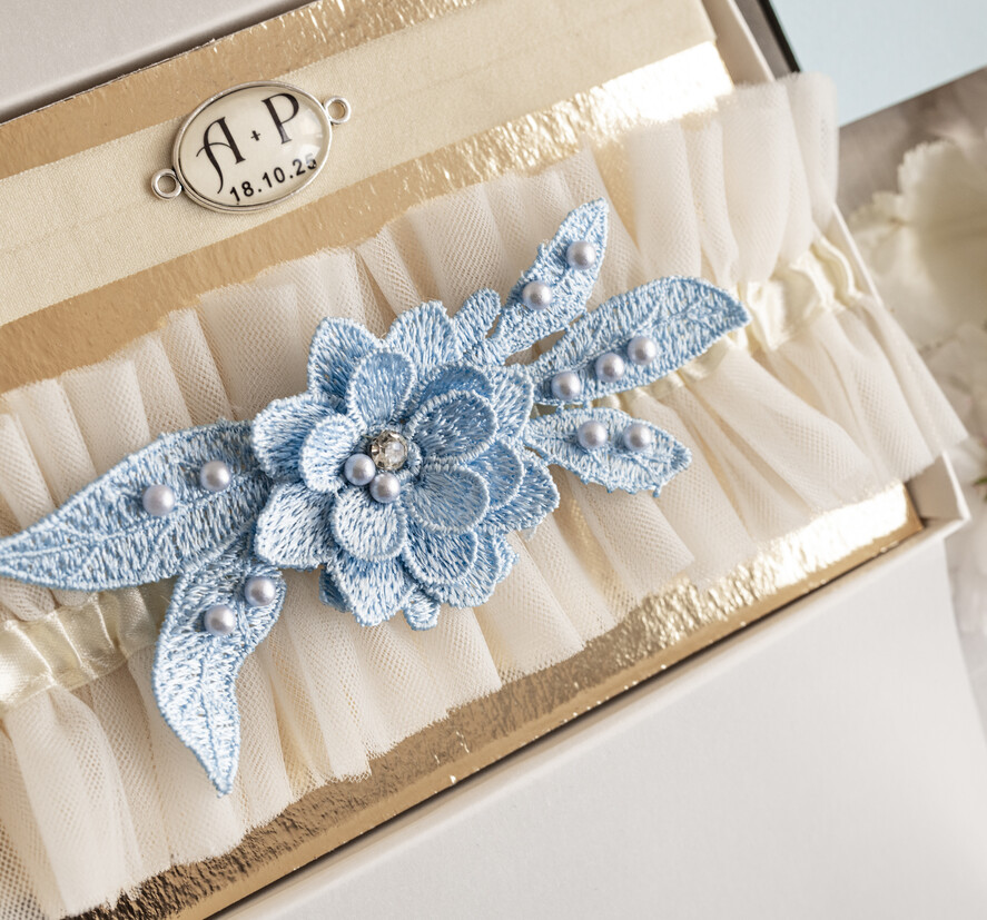 Prezenty dla Panny Młodej  podwiązki ślubne  Prezent dla Panny Młodej od Świadkowej, zestaw prezentowy na panieński, cos niebieskiego podwiązka ślubna3