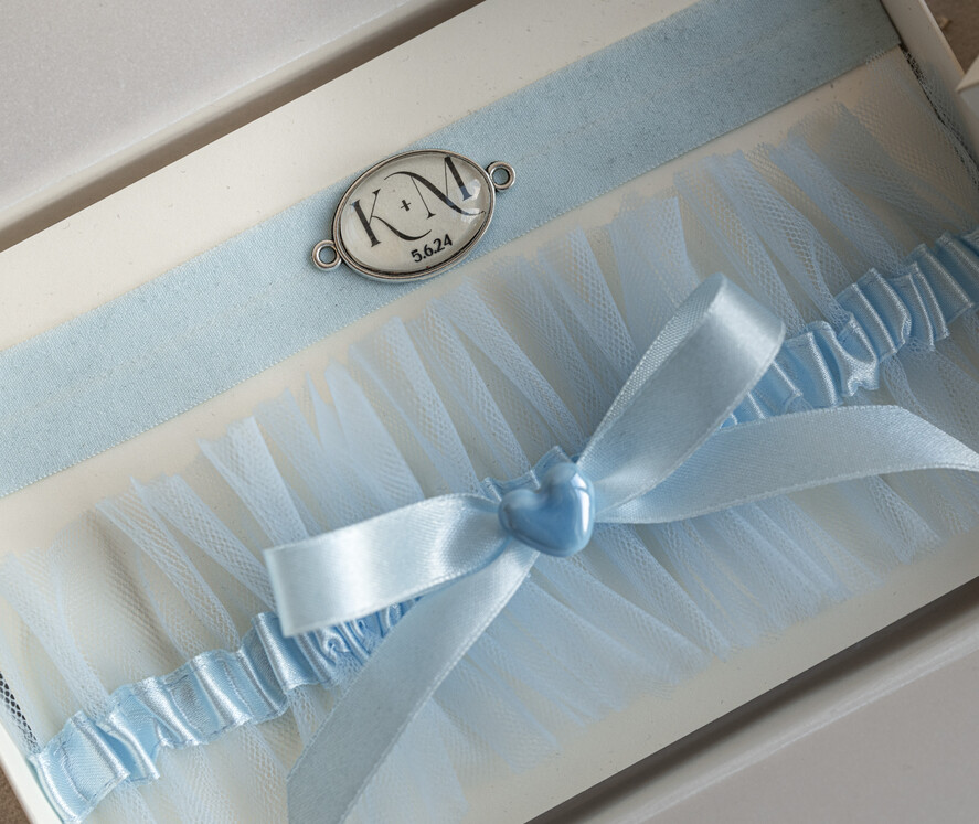 Prezenty dla Panny Młodej  podwiązki ślubne  Nowoczesny Prezent dla Panny Młodej, zestaw prezentowy na panieński, błękitna podwiązka na prezent dla Panny Młodej, niebieska podwiązka ślubna3
