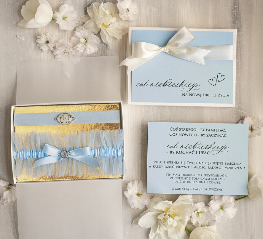 Prezenty dla Panny Młodej  podwiązki ślubne  Prezent dla Panny Młodej od Świadkowej z niezapominajka, zestaw prezentowy na panieński, cos niebieskiego podwiązka ślubna0