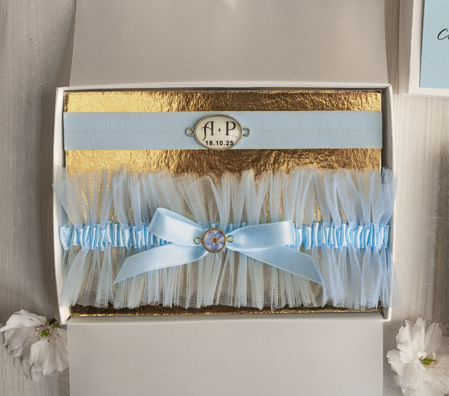 Prezenty dla Panny Młodej  podwiązki ślubne  Prezent dla Panny Młodej od Świadkowej z niezapominajka, zestaw prezentowy na panieński, cos niebieskiego podwiązka ślubna1