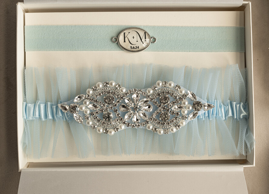 Prezenty dla Panny Młodej  podwiązki ślubne  Gotowy Zapakowany Prezet dla Panni Młodej, coś niebieskiego - prezent dla panny młodej, podwiązka ślubna z kryształkami, podwiązka z niebieskiego tiulu 2