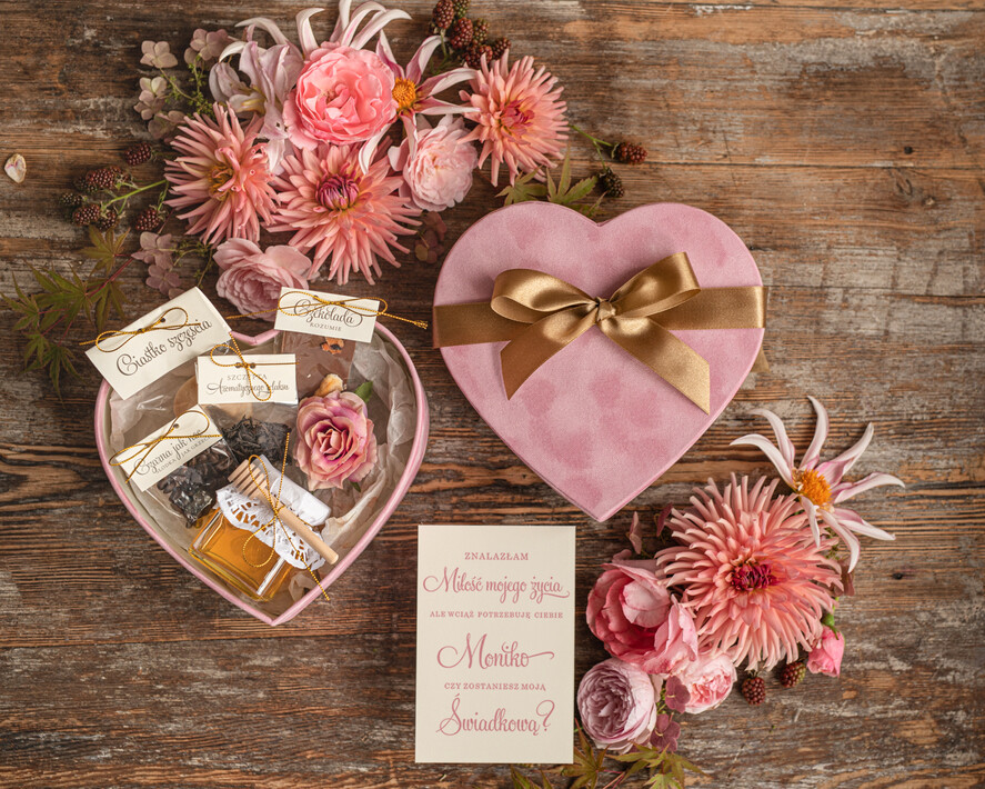 Prezenty dla świadków zestawy słodkości pudełka na prezenty prezent podziękowanie dla świadkowej zestaw z herbatą i miodem 0