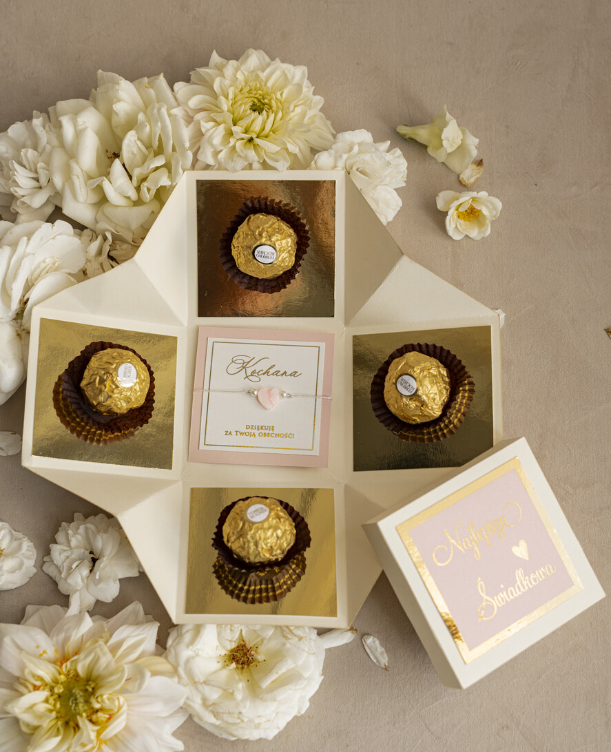 Prezenty dla świadków zestawy słodkości pudełka na prezenty Bombonierka exploding box - podziękowanie- dla świadkowej z bransoletką- czekoladki dla świadkowej - podziękowanie za świadkowanie 2