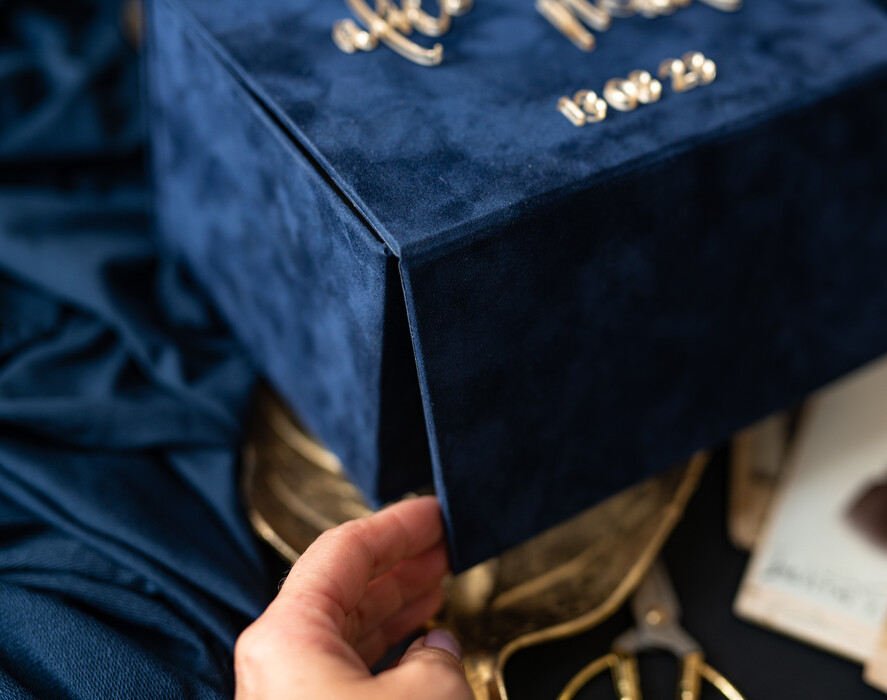 Albumy ślubne Pudełka na zdjęcia  pudełko na zdjęcia eleganckie welurowe pudełko na zdjęcia ślubne, pamiątka ślubu, pudełko od fotografa dla pary młodej, prezent dla młodej pary pudełko na zdjęcia 2