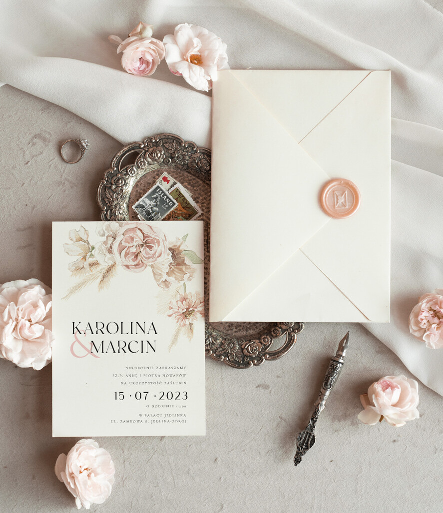 Zaproszenia ślubne Proste i Nowoczesne  minimalistyczne zaproszenia slubne, proste zaproszenia na ślub z grafiką, delikatne zaproszenia ślubne, proste wzory zaproszeń ślubnych, zaproszenia z grafiką kwiatów2