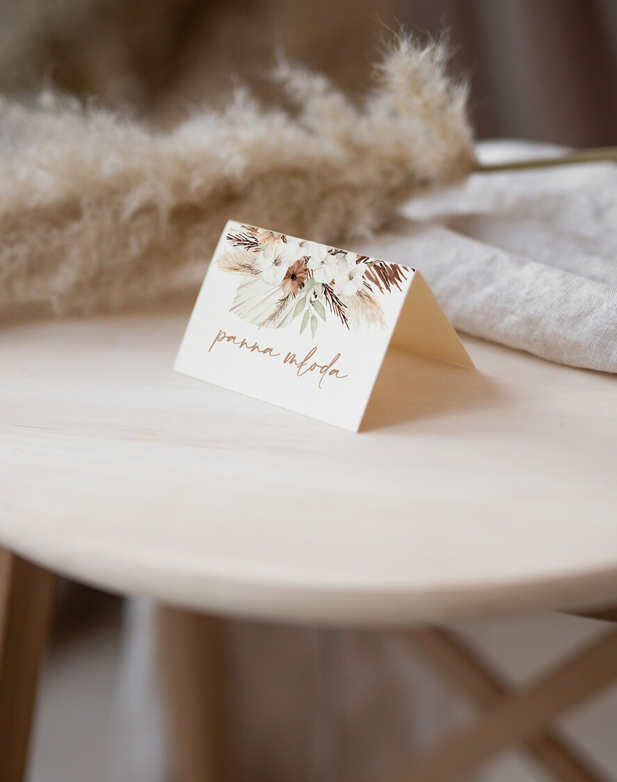 Winietki Nowoczesne prosta forma  wizytówki na stół weselny, eleganckie winietki na stół weselny, wizytówki ślubne, nowoczesne wizytówki na stoły weselne, rustykalne winietki na stol weselny0