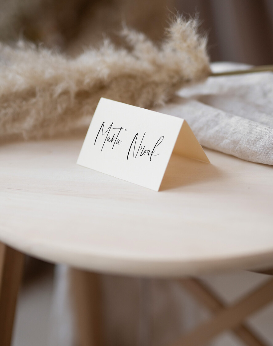 Winietki Nowoczesne prosta forma  proste i eleganckie winietki na stół weselny, wizytówki ślubne, nowoczesne wizytówki na stoły weselne, rustykalne winietki na stol weselny2