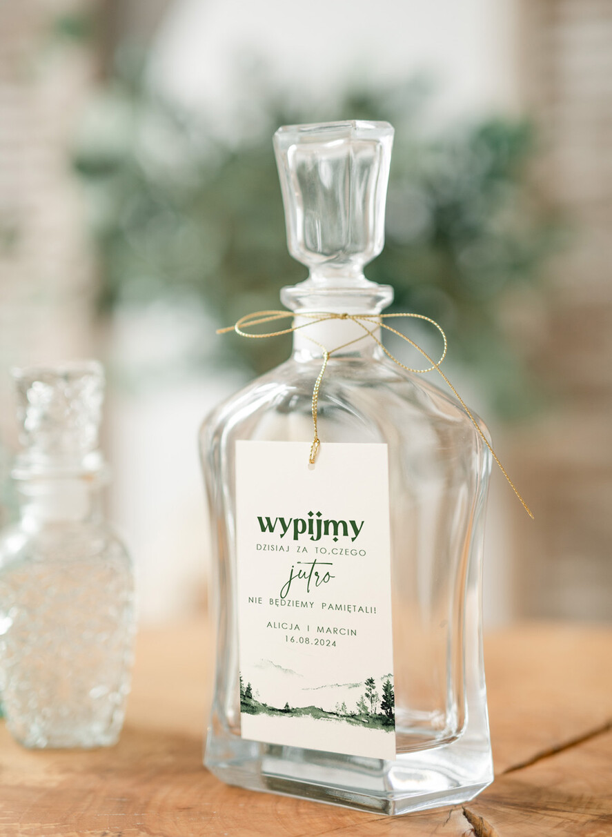Zawieszki na butelki Nowoczesne prosta forma  nowoczesne zawieszki ślubne, rustykalne zawieszki na alkohol z dowolną treścią, ozdobna zawieszka na wódkę weselną, etykieta na butelki0