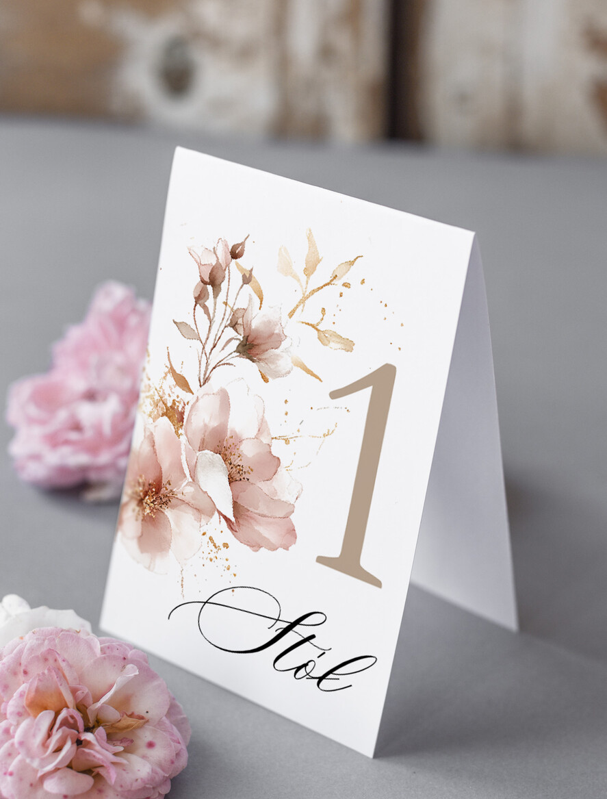 Numery na stół Nowoczesne prosta forma  numerki na stół weselny z kwiatami, numeracja stołów weselnych, proste i delikatne numerki na stoły weselne, dekoracja stołu weselnego 1