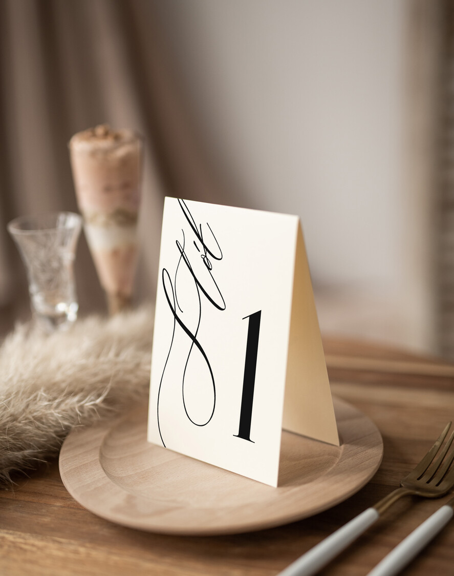 Numery na stół Nowoczesne prosta forma  Eleganckie numerki na stół weselny, numeracja stołów weselnych, proste i delikatne numerki na stoły weselne, dekoracja stołu weselnego 2