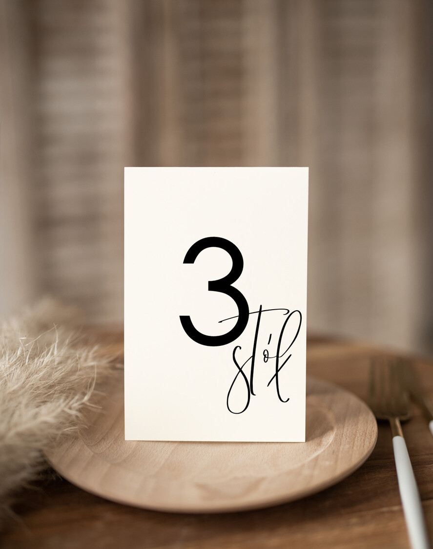 Numery na stół Nowoczesne prosta forma  Eleganckie numerki na stół weselny, numeracja stołów weselnych, proste i delikatne numerki na stoły weselne, dekoracja stołu weselnego 1