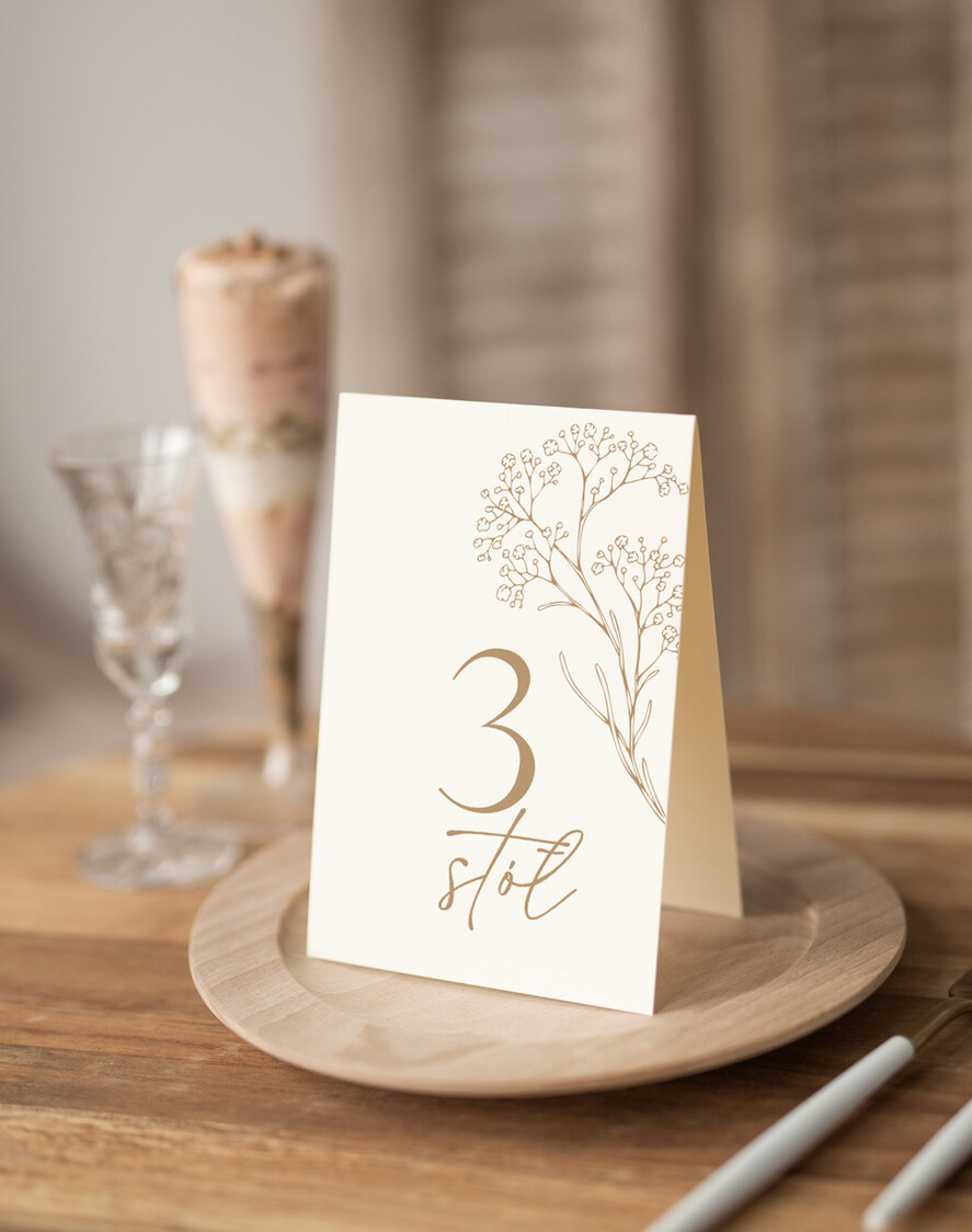 Numery na stół Nowoczesne prosta forma  Eleganckie numerki na stół weselny, numeracja stołów weselnych, proste i delikatne numerki na stoły weselne0