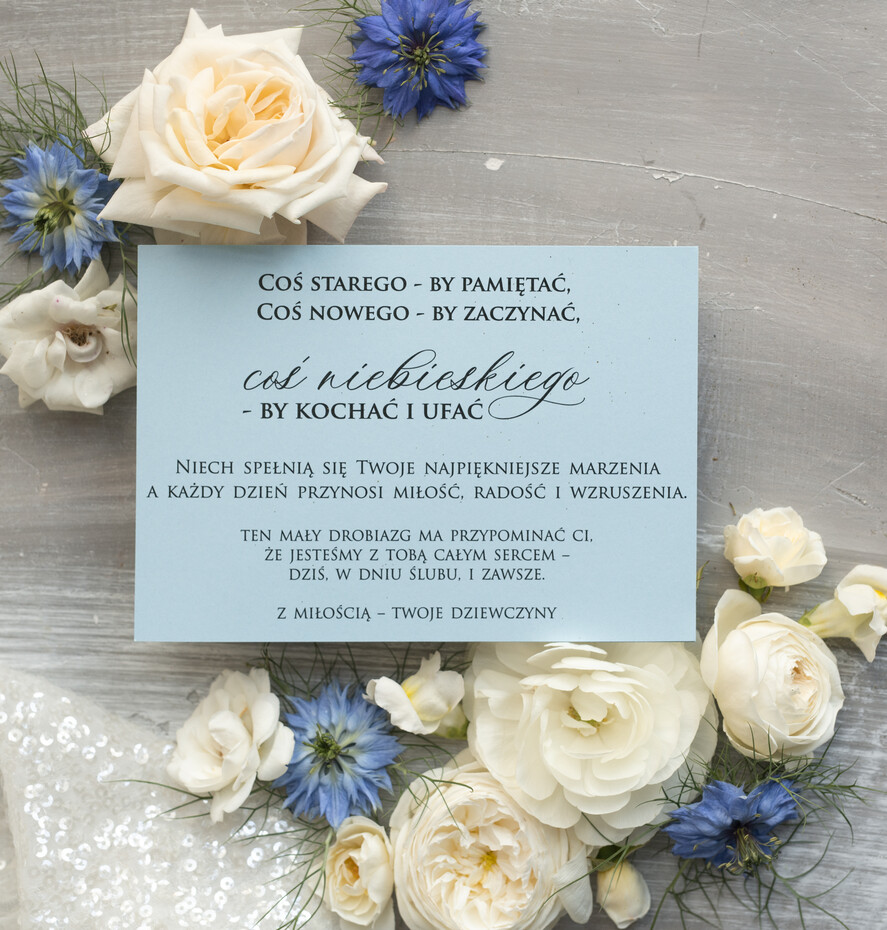 Prezenty dla Panny Młodej  zestawy z koszulką na noc poślubną Prezent na wieczór Panieński - komplet na noc poslubną box prezentowy z podwiązką coś niebieskiego 6