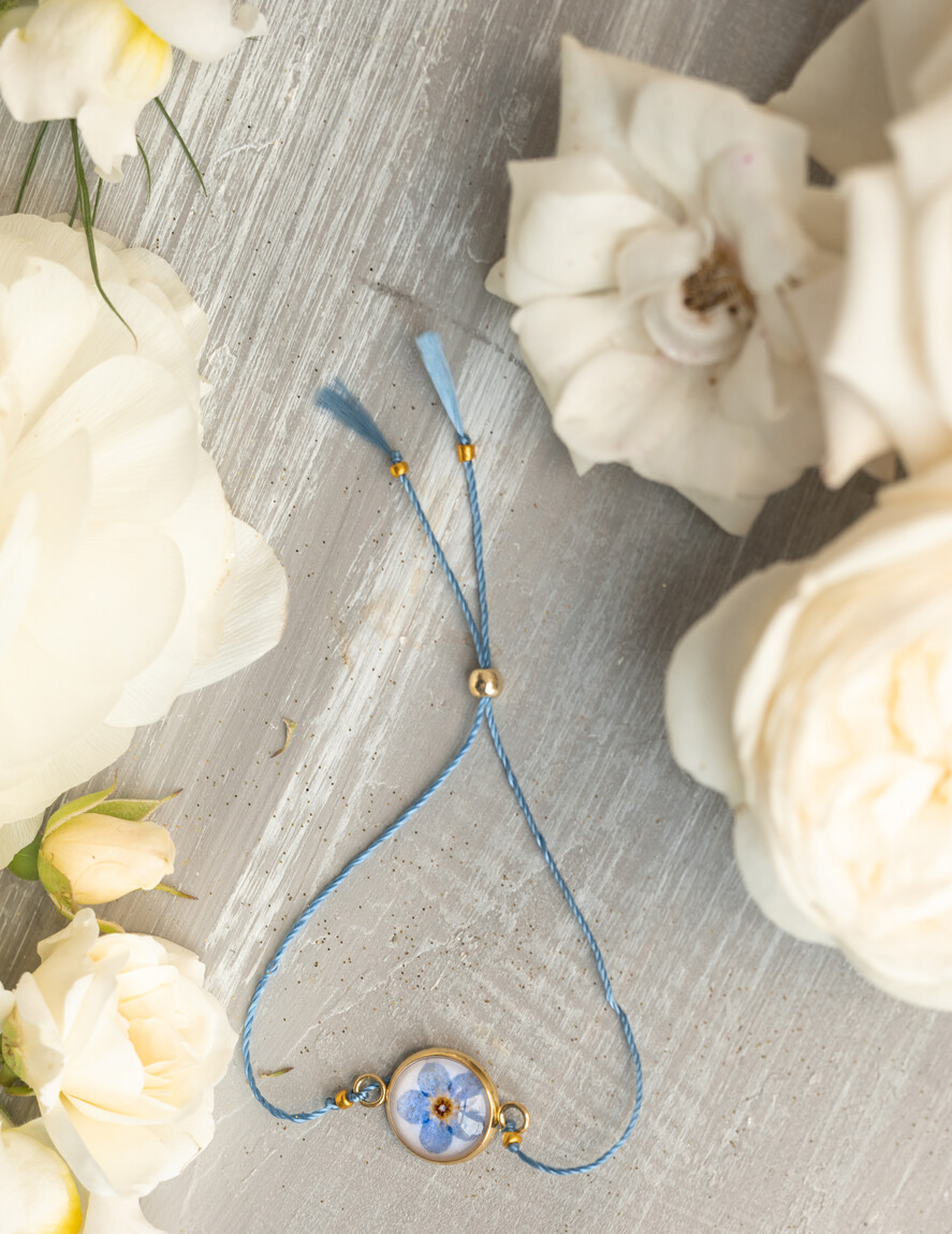 Prezenty dla Panny Młodej  zestawy z koszulką na noc poślubną Prezent na wieczór Panieński -  bransoletka z niezapominajką coś niebieskiego z dedykacją1