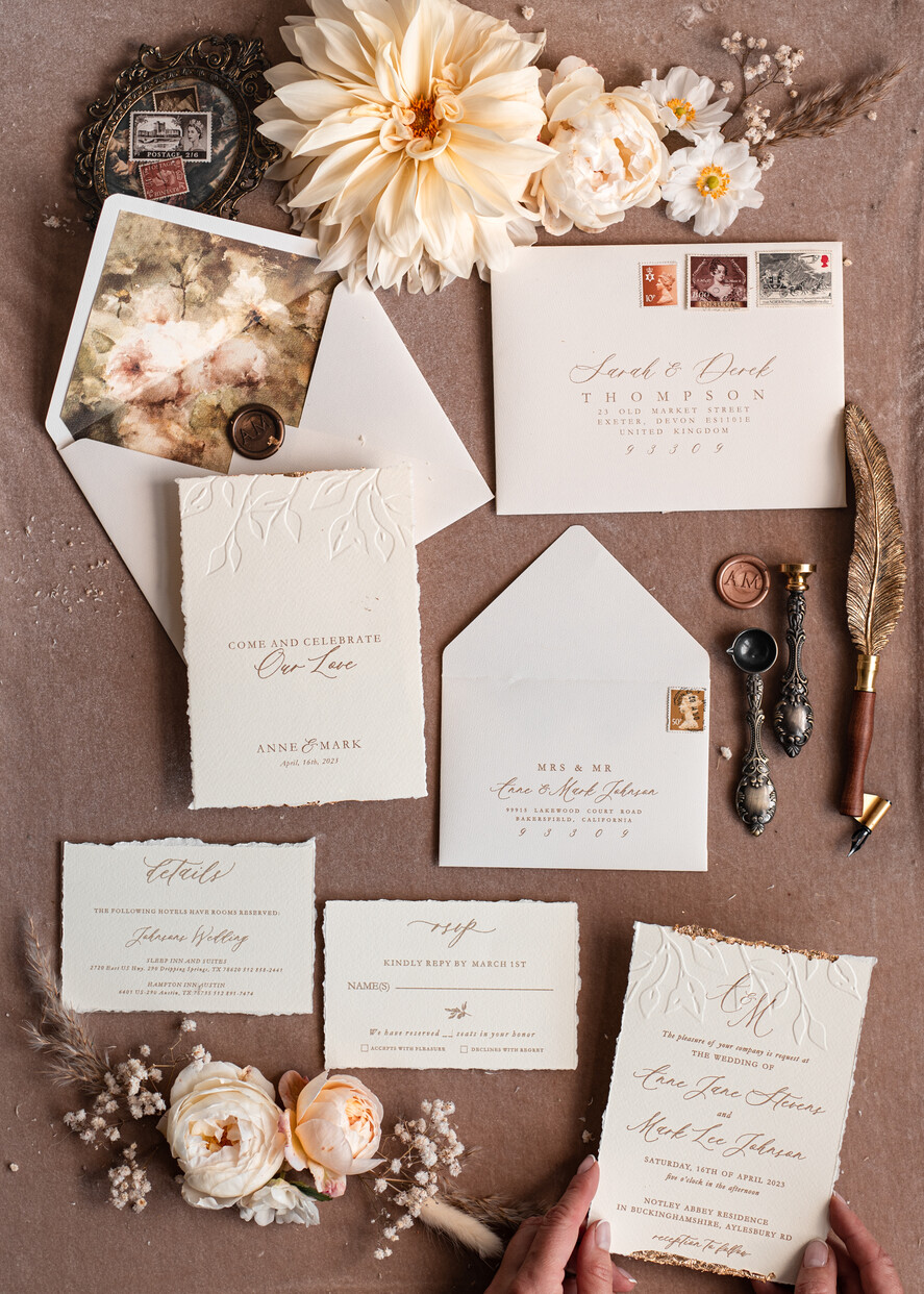 Zaproszenia ślubne Wydzierane Brzegi Zaproszenia ślubne z płatkami złota, delikatne zaproszenia na ślub ze złotem, zaproszenie glamour ze zlotym sznurkiem złote zaproszenia na ślub, 3