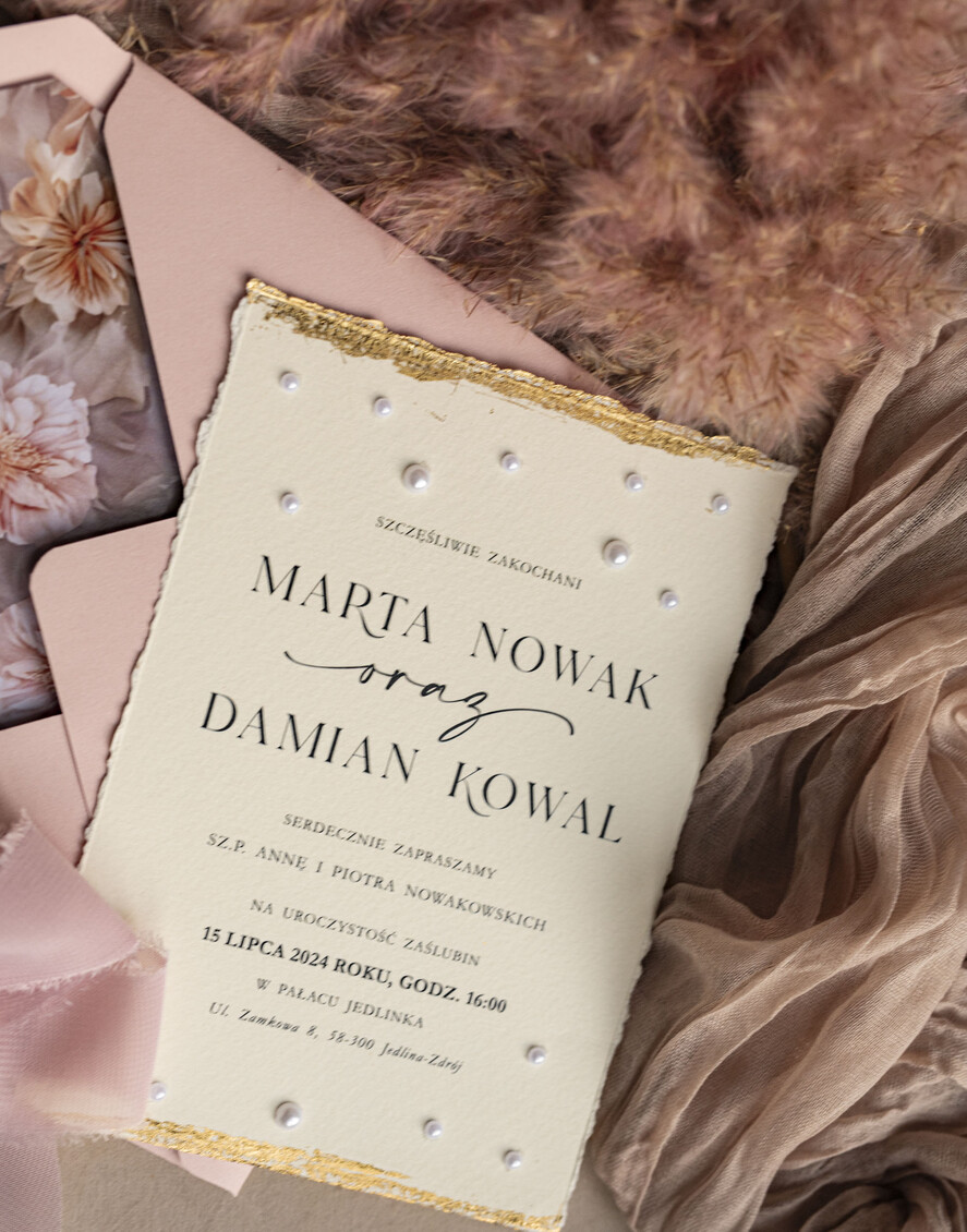 Zaproszenia ślubne z perełkami / tłoczeniem darte złocone zaproszenia ślubne z perełkami, różowe peonie zaproszenie na ślub z perełkam, rwane złocone zaproszenie na ślub cywilny perły i piwonie2