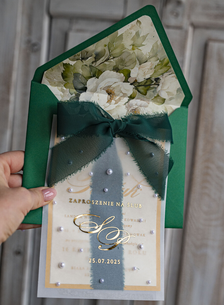 Zaproszenia ślubne z perełkami / tłoczeniem złote zaproszenia ślubne z perełkami, eleganckie zaproszenie na ślub w kalkowym etui,  złocone zaproszenie na ślub cywilny perły9