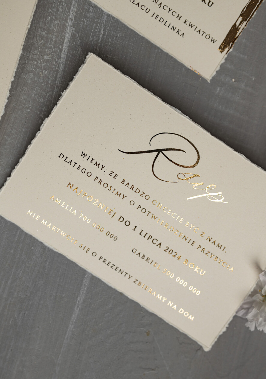 Zaproszenia ślubne z perełkami / tłoczeniem wydzierane zaproszenia na ślub ze złotkiem, darte zaproszenia ślubne z płatkami złota, wytłaczane zaproszenia ślubne 4