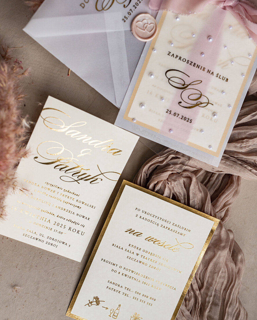 Zaproszenia ślubne z perełkami / tłoczeniem złote zaproszenia ślubne z perełkami, eleganckie zaproszenie na ślub w kalkowym etui, złocone zaproszenie na ślub cywilny perły, perełki na zaproszeniach ślubnych4