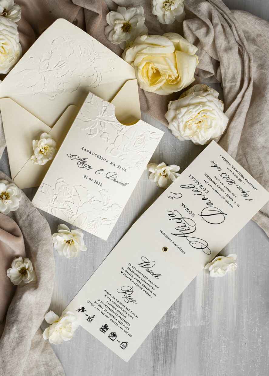 Zaproszenia ślubne z perełkami / tłoczeniem zaproszenia ślubne w kieszonce, eleganckie zaproszenia ślubne z tłoczonymi kwiatami, tłoczone zaproszenia na ślub i wesele, tłoczone zaproszenie ślubne2