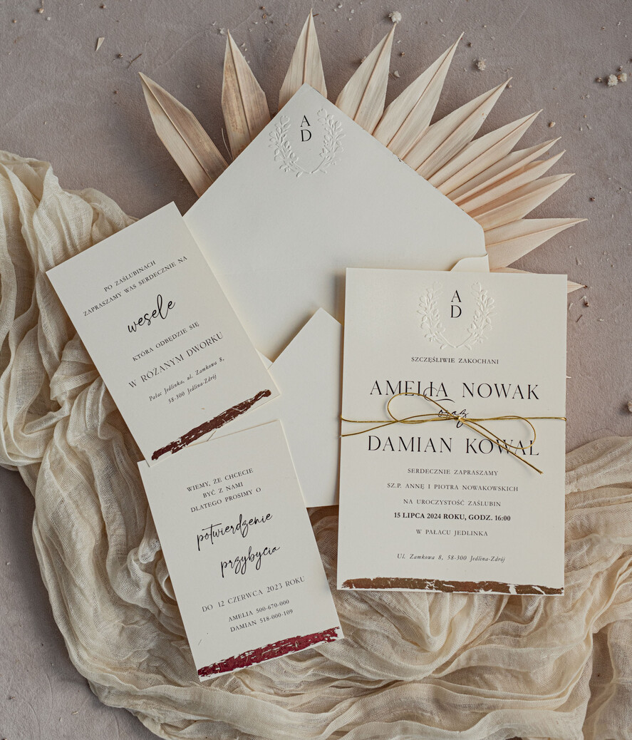 Zaproszenia ślubne z perełkami / tłoczeniem zaproszenia ślubne z tłoczeniem, minimalistyczne zaproszenie na ślub złocone, suchy przetłok złocone zaproszenie na ślub cywilny perły10