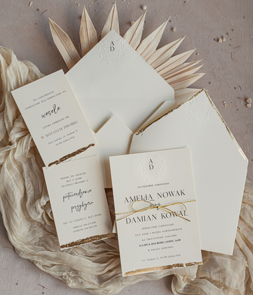 Zaproszenia ślubne z perełkami / tłoczeniem zaproszenia ślubne z tłoczeniem, minimalistyczne zaproszenie na ślub złocone, suchy przetłok złocone zaproszenie na ślub cywilny perły0