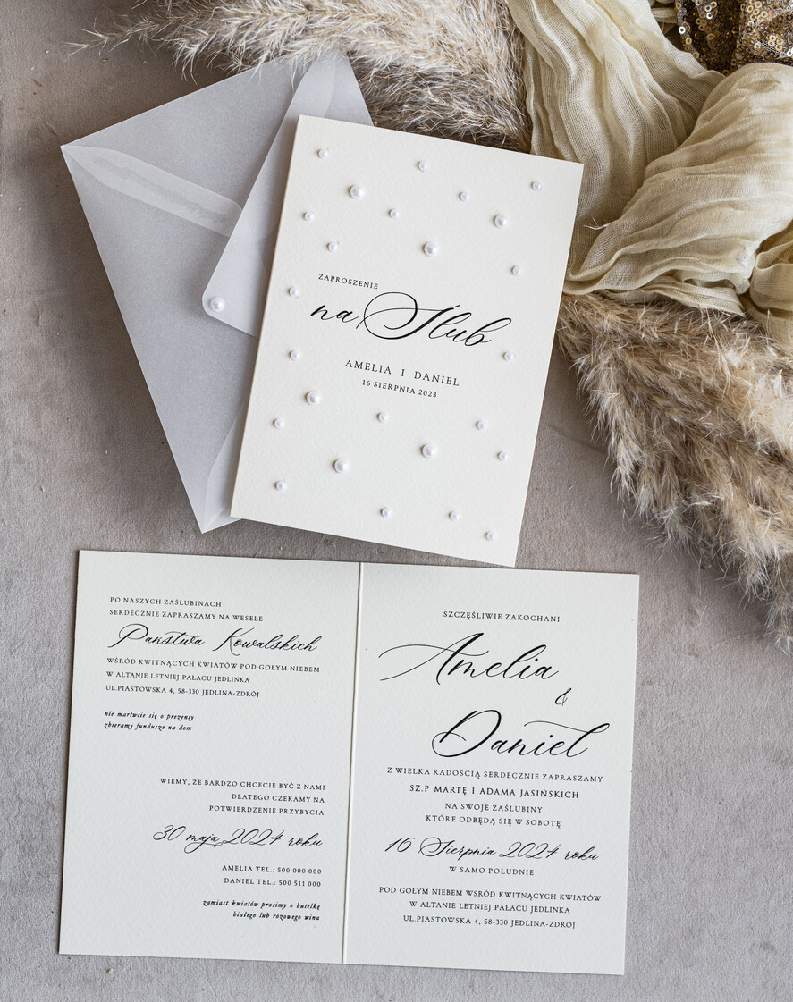 Zaproszenia ślubne z perełkami / tłoczeniem zaproszenia ślubne z perełkami, minimalistyczne zaproszenie na ślub z perełkami, delikatne zaproszenia na ślub cywilny z perełkami, perełki na zaproszeniach 6