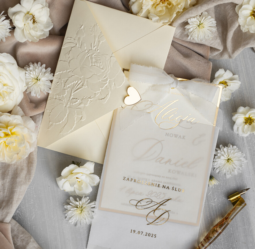 Zaproszenia ślubne z perełkami / tłoczeniem zaproszenia ślubne w kieszonce, eleganckie zaproszenia ślubne z jedwabną wstążką, tłoczone zaproszenia na ślub i wesele, tłoczone złote zaproszenie na ślub3