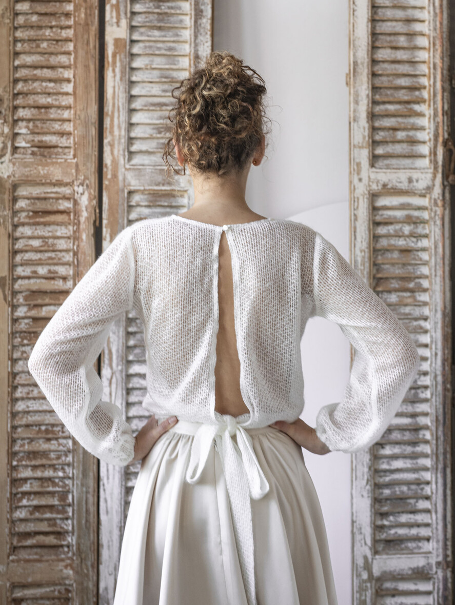 Panna Młoda Bolerka bolerka, narzutki, sweterki Bolerko z odkrytymi plecami, eleganckie bolerko ślubne, bolerko do sukni ślubnej, delikatne bolerko ślubne, letnia narzutka ślubne 0