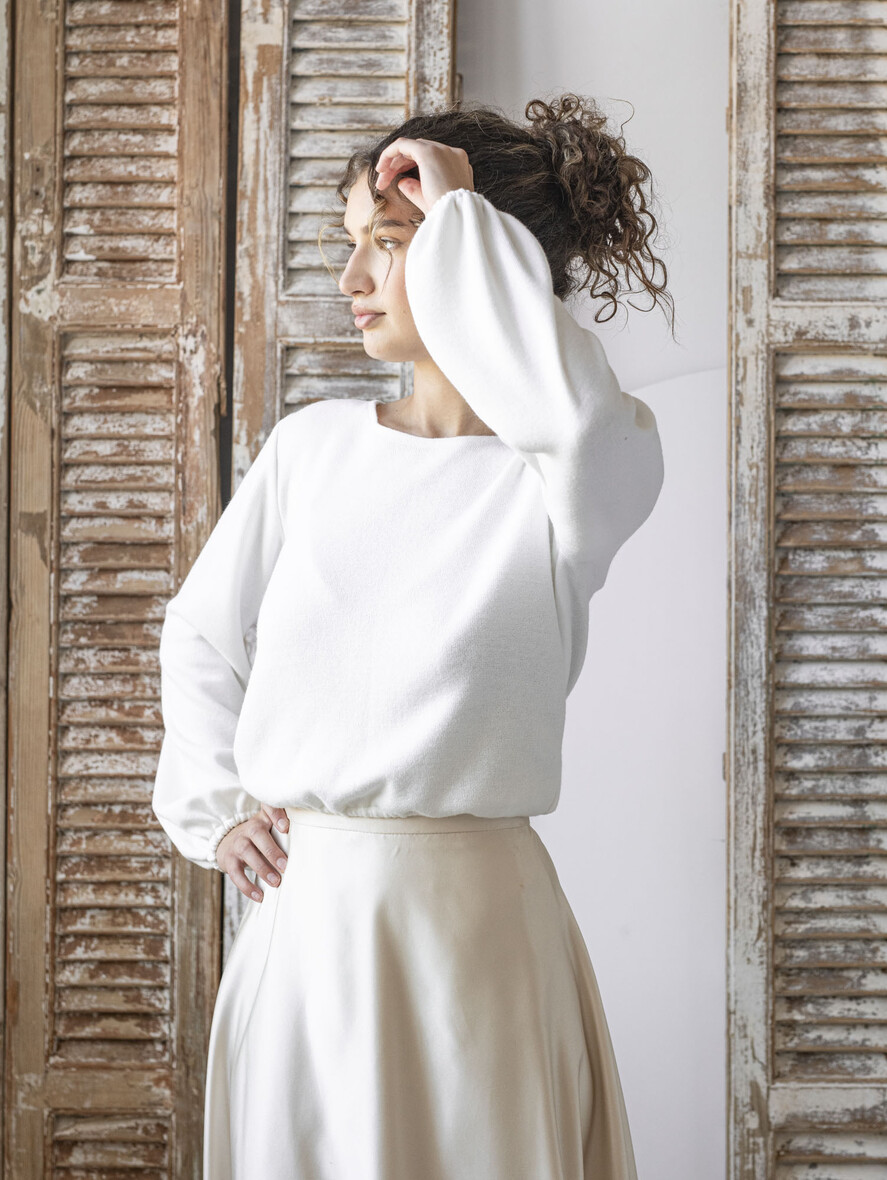 Panna Młoda Bolerka bolerka, narzutki, sweterki Bolerko z odkrytymi plecami, eleganckie bolerko ślubne, bolerko do sukni ślubnej, delikatne bolerko ślubne, letnia narzutka ślubne 3