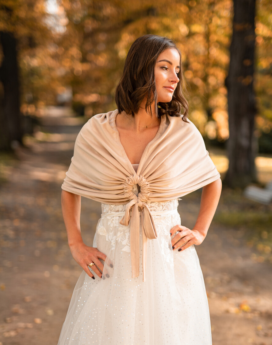 Panna Młoda Bolerka bolerka, narzutki, sweterki Welurowe Miekkie Bolerko Ślubne, Etola na jesienny ślub, Narzutka do sukni ślubnej z weluru, bolerko ślubne z weluru13