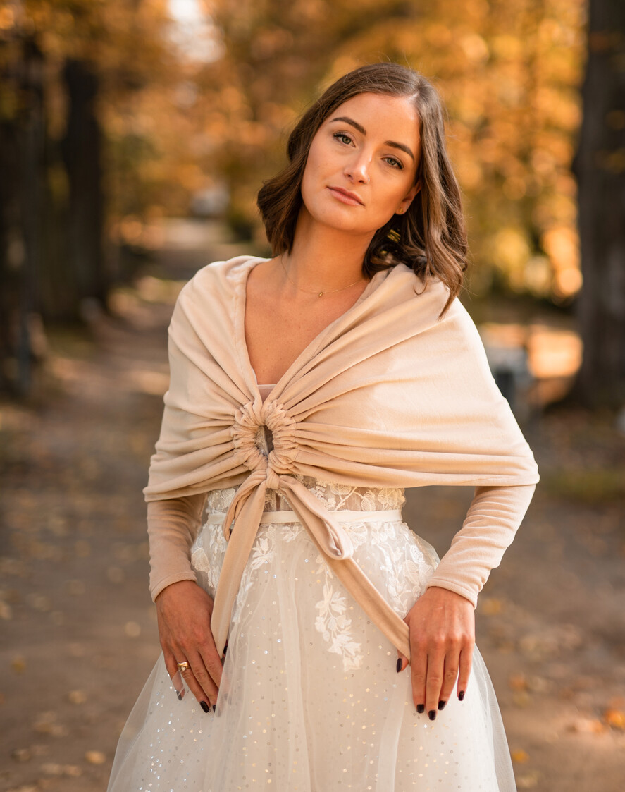 Panna Młoda Bolerka bolerka, narzutki, sweterki Welurowe Miekkie Bolerko Ślubne, Etola na jesienny ślub, Narzutka do sukni ślubnej z weluru, bolerko ślubne z weluru7