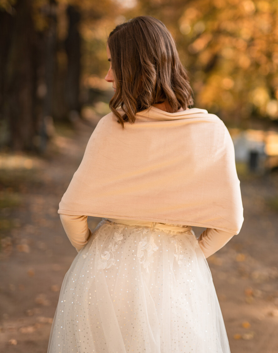Panna Młoda Bolerka bolerka, narzutki, sweterki Welurowe Miekkie Bolerko Ślubne, Etola na jesienny ślub, Narzutka do sukni ślubnej z weluru, bolerko ślubne z weluru8